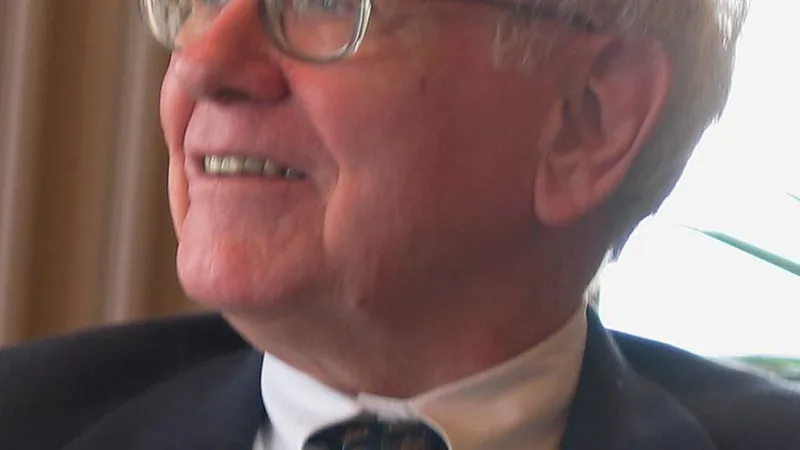 Warren Buffett KU-crop,flip