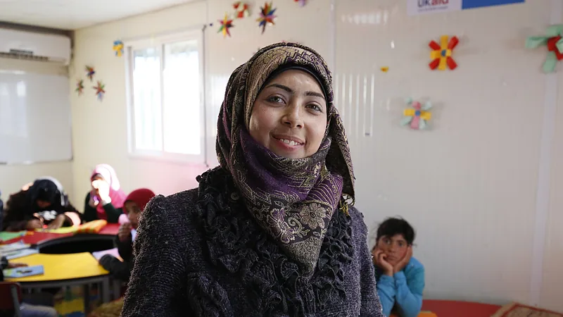 Zahra, Syrian teacher in a UNICEF Mercy Corps Makani centre 2017