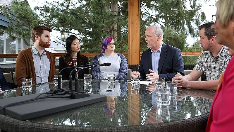 Horgan will improve access to primary health care and build urgent family care centres (33257254624)