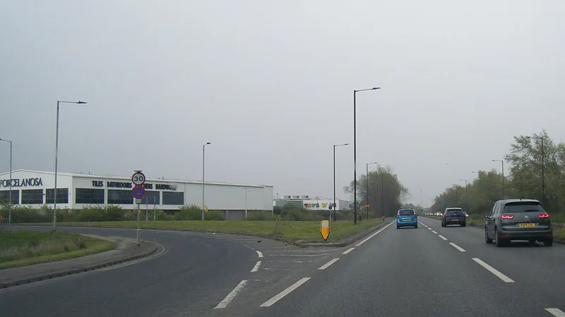 A6182 White Rose Way - geograph.org.uk - 6125666