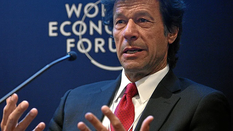 Imran Khan WEF (cropped)