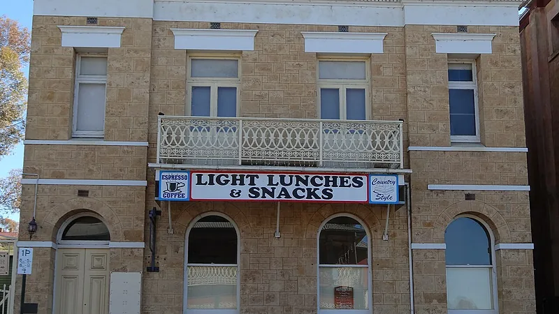 1909 Commerical Bank building in Mannum (9156260353)