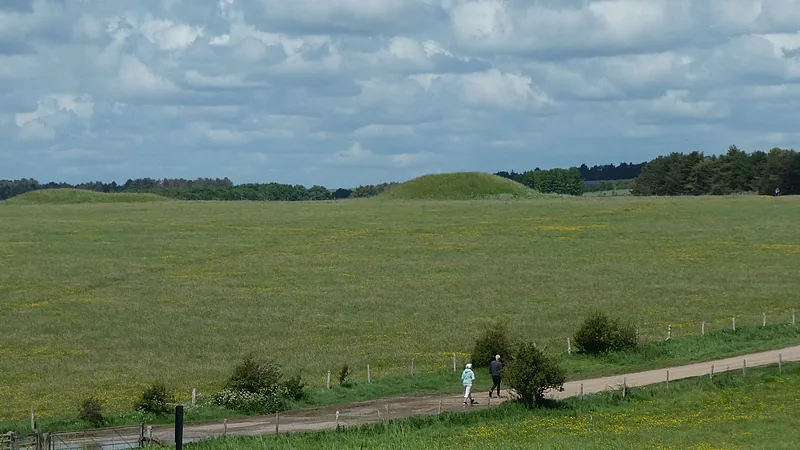 Looking north from Stonehenge Down - geograph.org.uk - 7823424