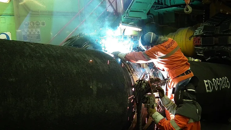 Nord Stream - two pipes are welded together on the Castoro Sei pipelaying vessel