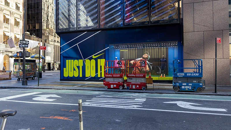 Nike storefront NYC Jannik Sinner ad