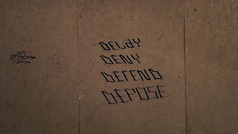Luigi Mangione inspired graffiti in Lucca