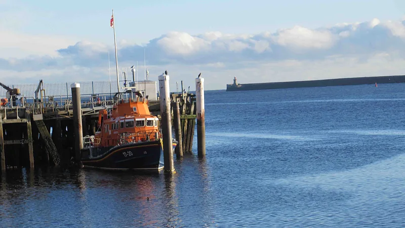 RNLI Rescue Boat - geograph.org.uk - 6721775